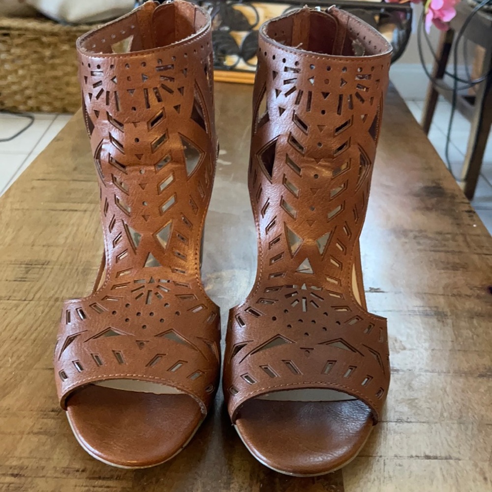 American Rag Heels